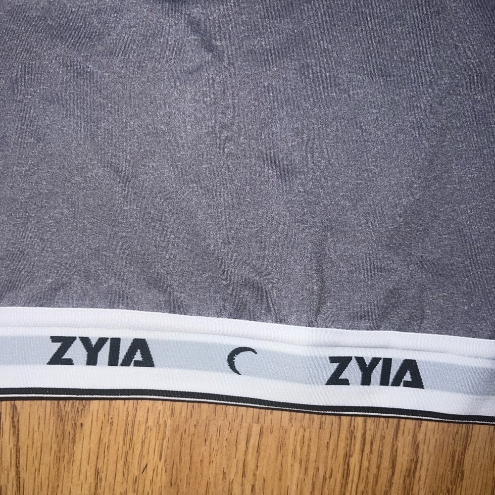 ZYIA Tank Top - Picture 2 of 4
